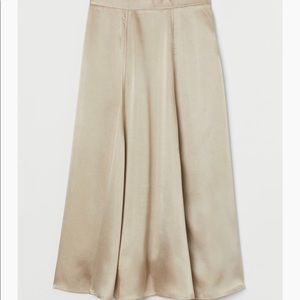 H&M Beige Satin Skirt